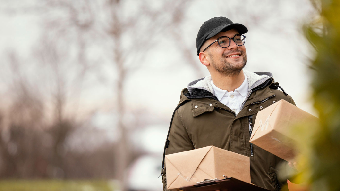 Kiste, Karton, Paket, Lieferung des Pakets