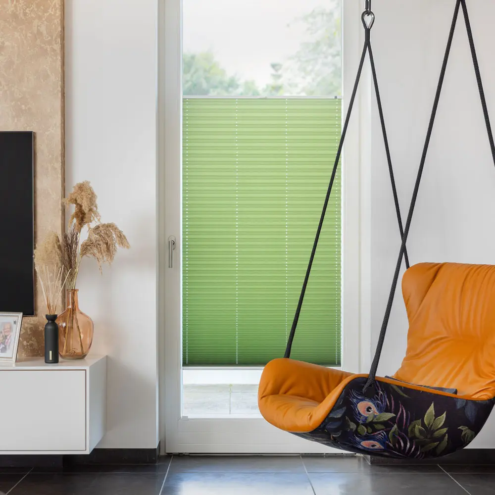 plissee-nach-fensterform-sundsvall-gruen-lichtblick