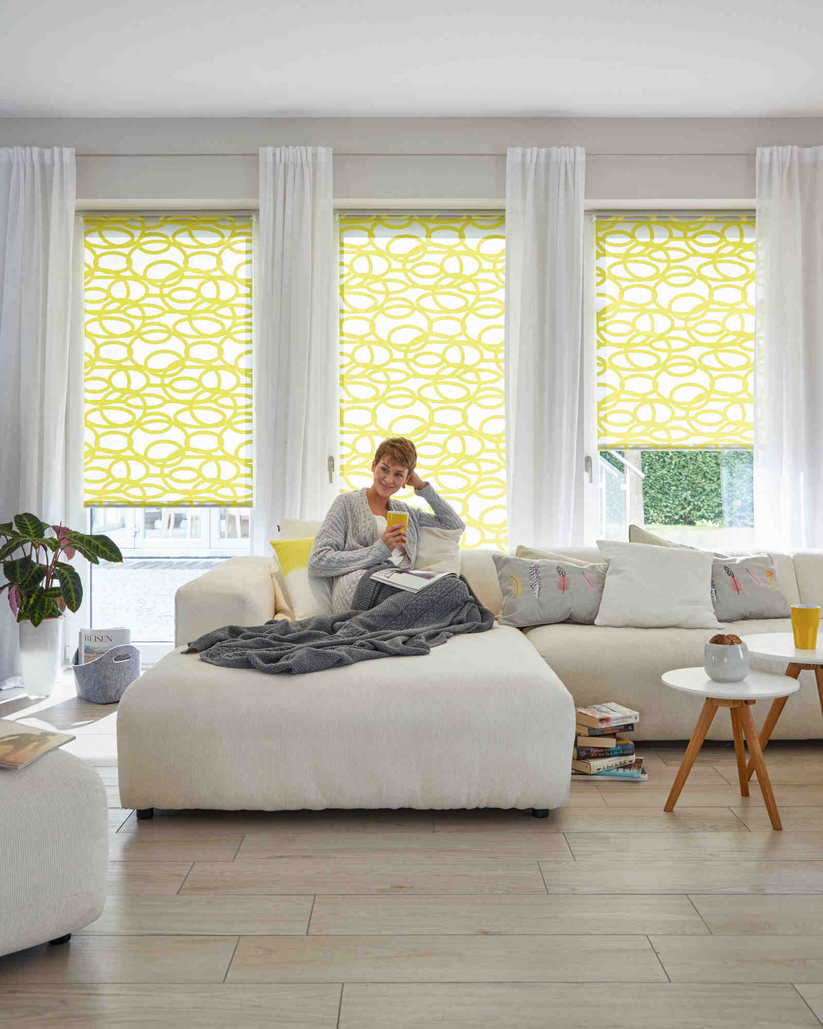 Rollos für den Wintergarten mit Thermofunktion und Mustern