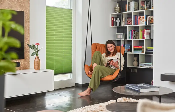 Plissee-nach mass-gruen-wohnzimmer