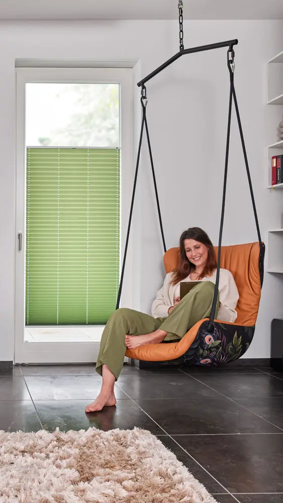 plissee-aus-recyceltem-stoff-sundsvall-wohnzimmer-lichtblick